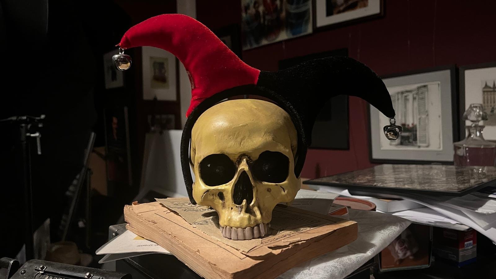 Kasparek's skull with jester's cap, concept art